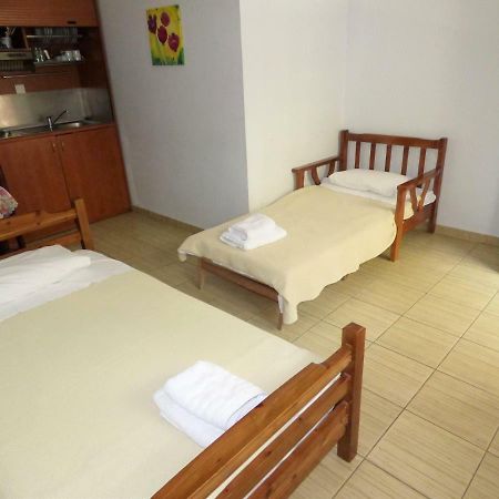 Dolphins Apartments & Rooms Limenas  Exterior photo