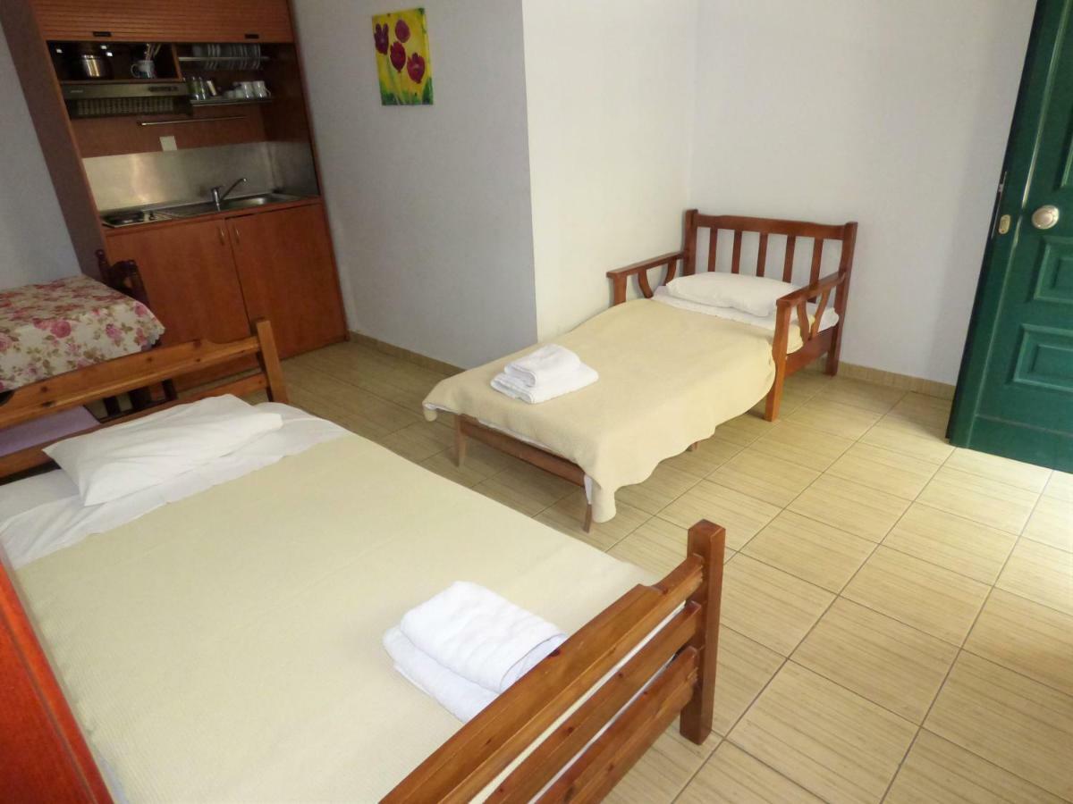 Dolphins Apartments & Rooms Limenas  Exterior photo