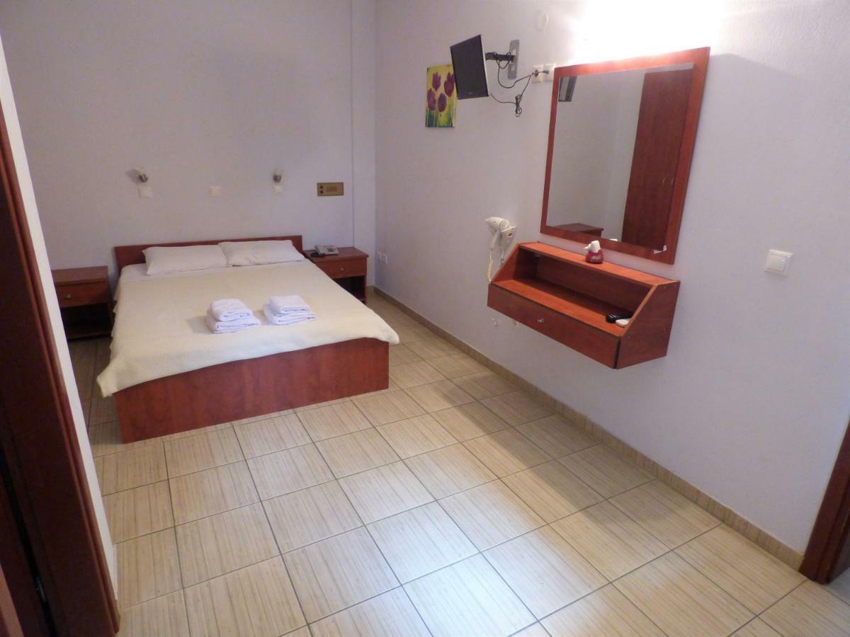 Dolphins Apartments & Rooms Limenas  Exterior photo