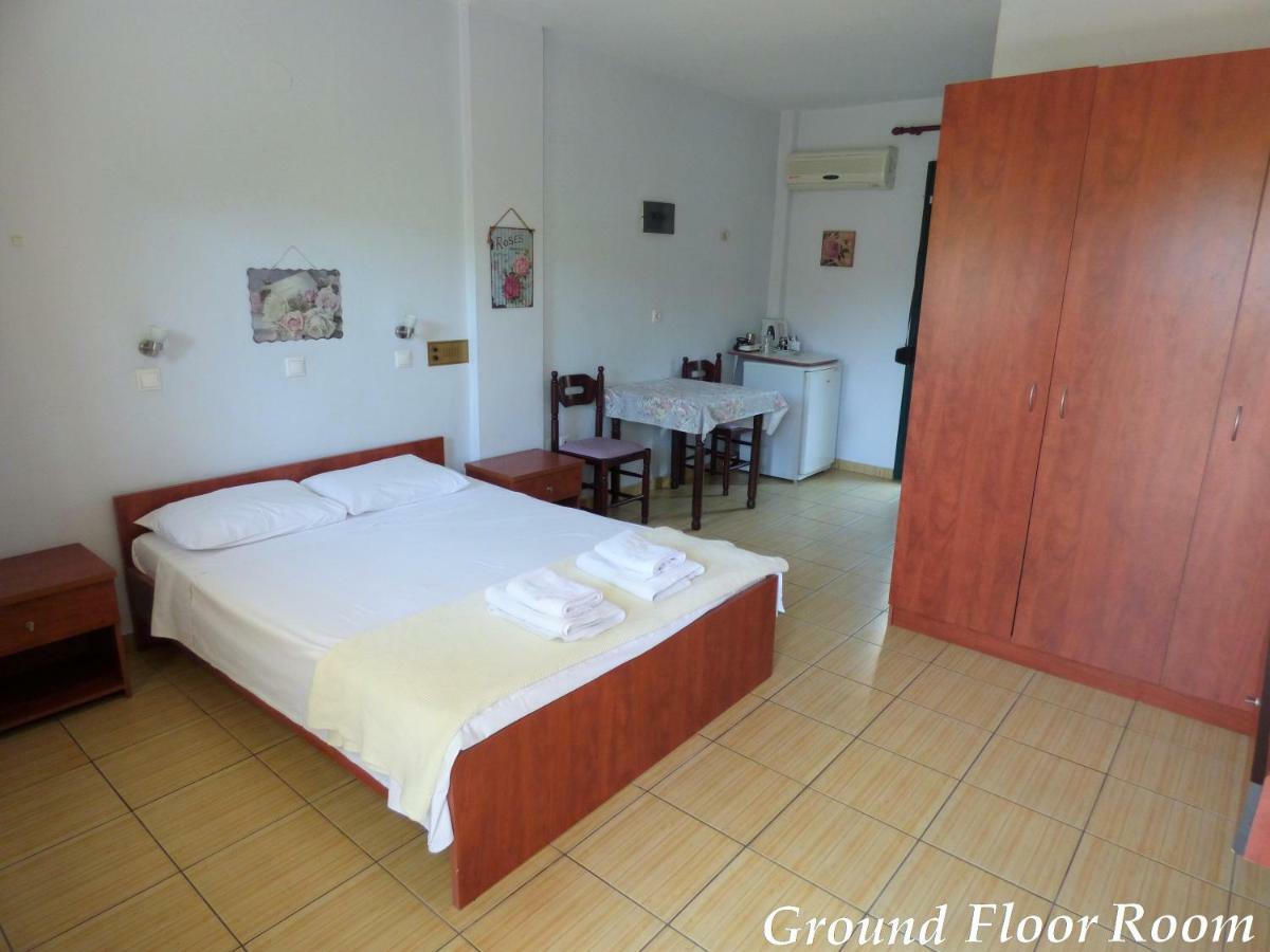 Dolphins Apartments & Rooms Limenas  Exterior photo